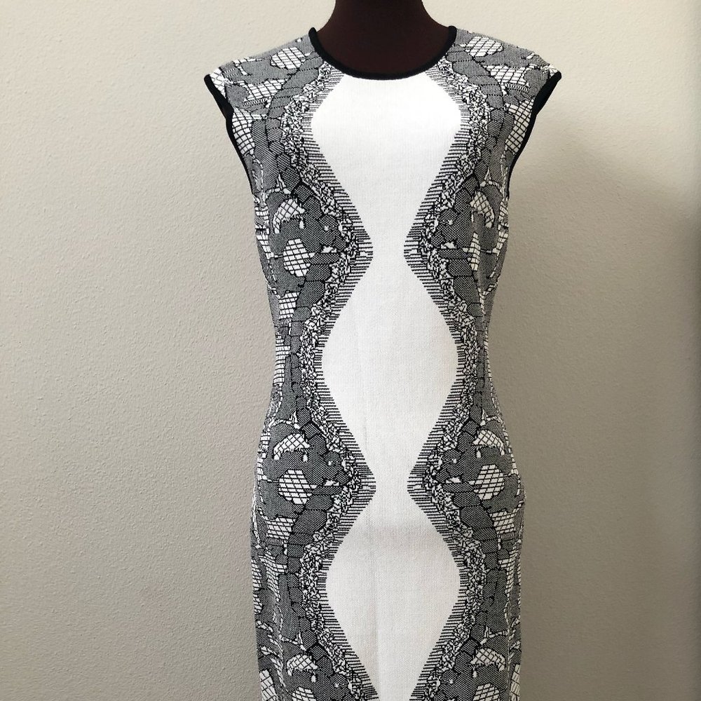 NANETTE LEPORE body con dress black/white knit  M